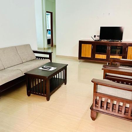 Truelife - Family Suites - Ps4 Veg Restaurant, On Way To Balaji Temple - 2Bhk Ac Apartments - Coffee Tea Milk - Super Fast Wifi, Kitchen, Smart Tv, Parking - Easy Access To Airport, Railway Station And To All Temples - Top Service With Lots Of Love Тірупаті Екстер'єр фото